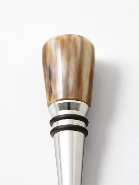 wine stoppers with natural horn applications