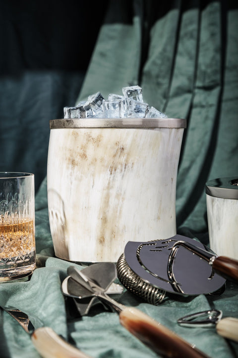 Handcrafted Italian ice holder with natural horn and white bronze brass structure – luxury bar accessory