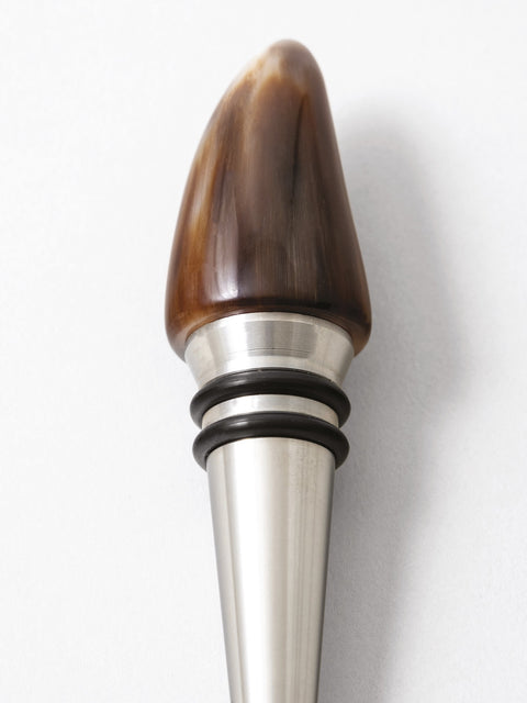 wine stopper with natural horn application